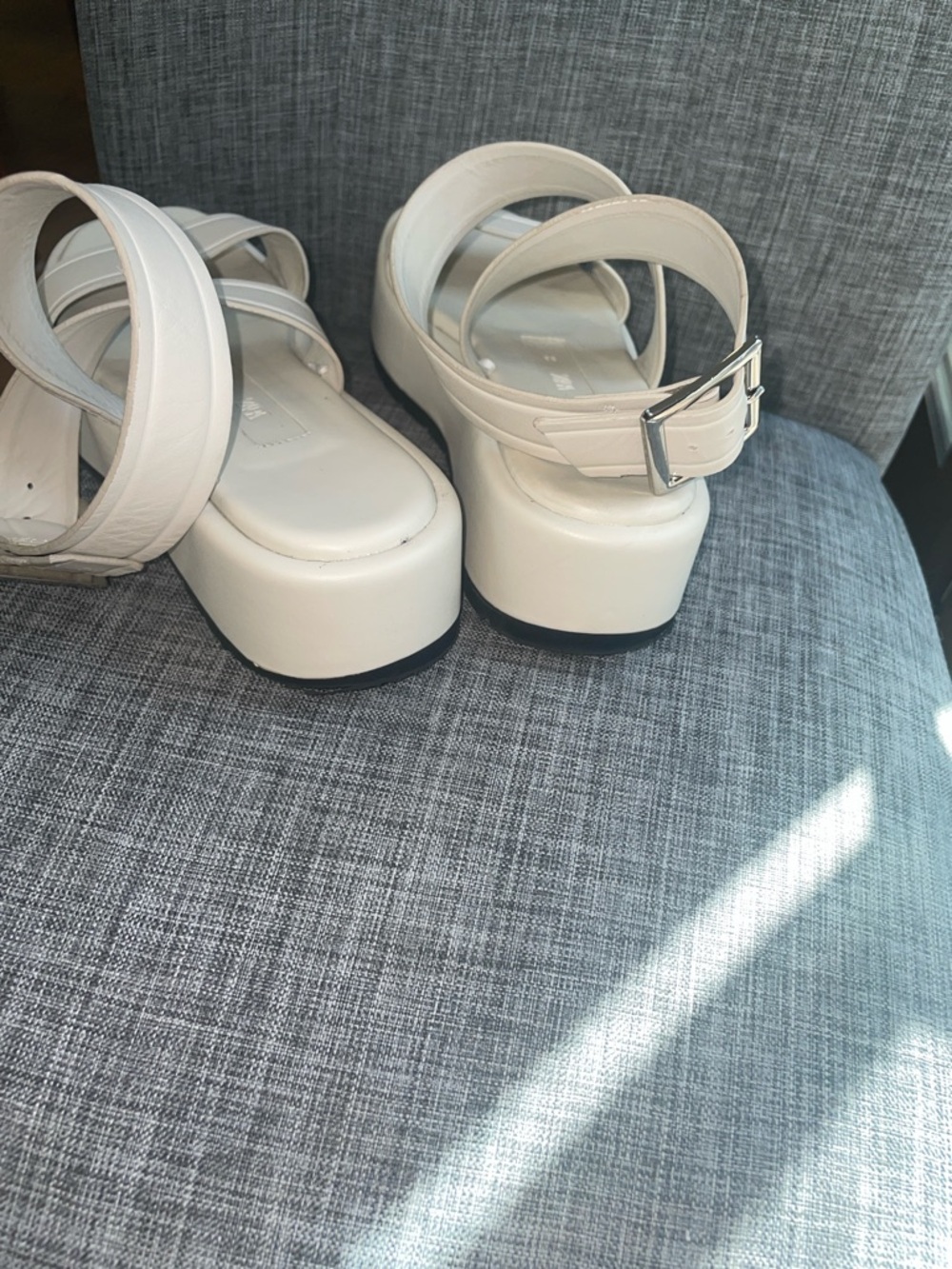 EUC Zara Bone colored ankle sandals Size 38 (size 7-7.5) So cute&fashionable. - Picture 4 of 6